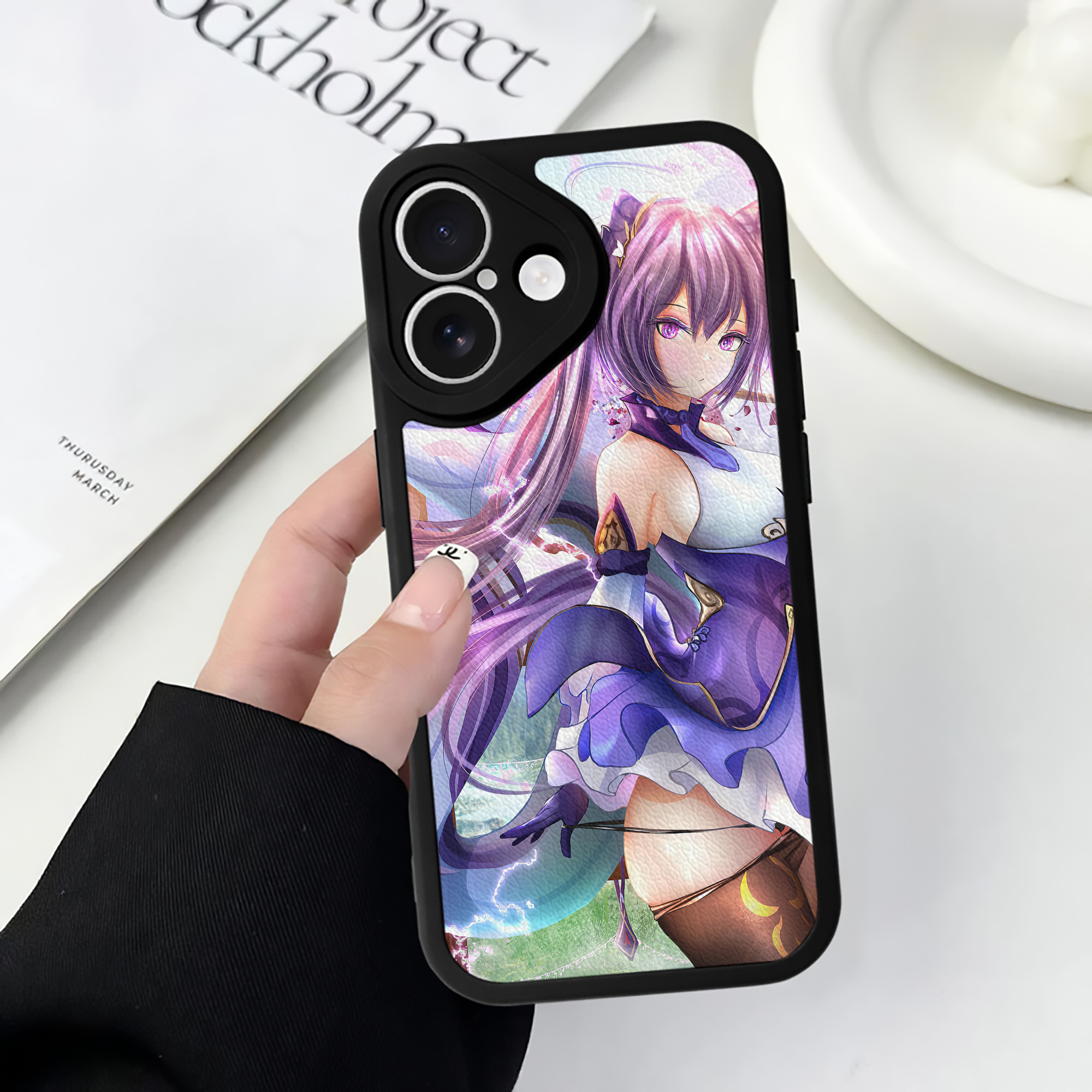 げんし神 genshin 【iPhone 16シリーズ対応】シリコンスマホケース（レザー調） 材質：シリコン